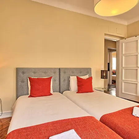 Almirante 3 By Interhome דירה *
