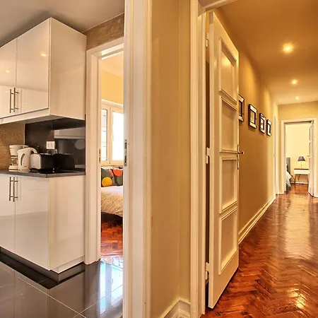 Almirante 3 By Interhome * Lisbon